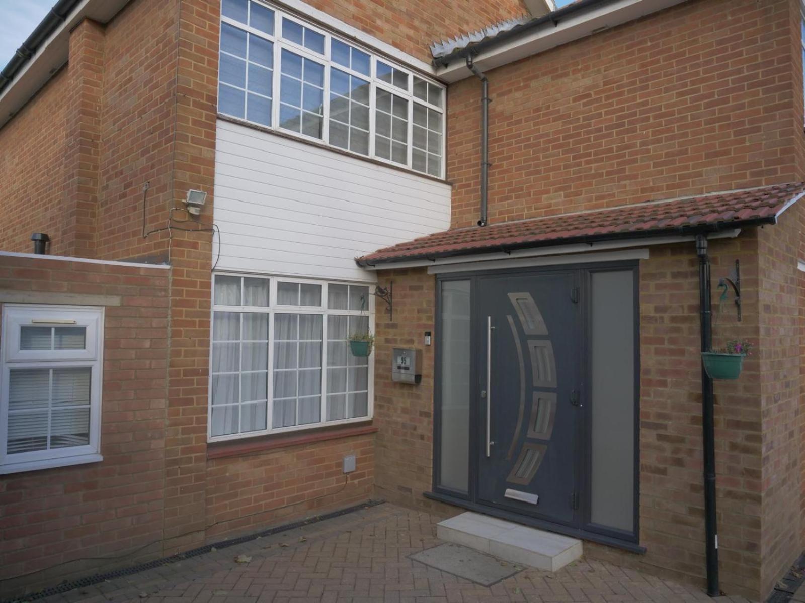 Modern House In Greater London *