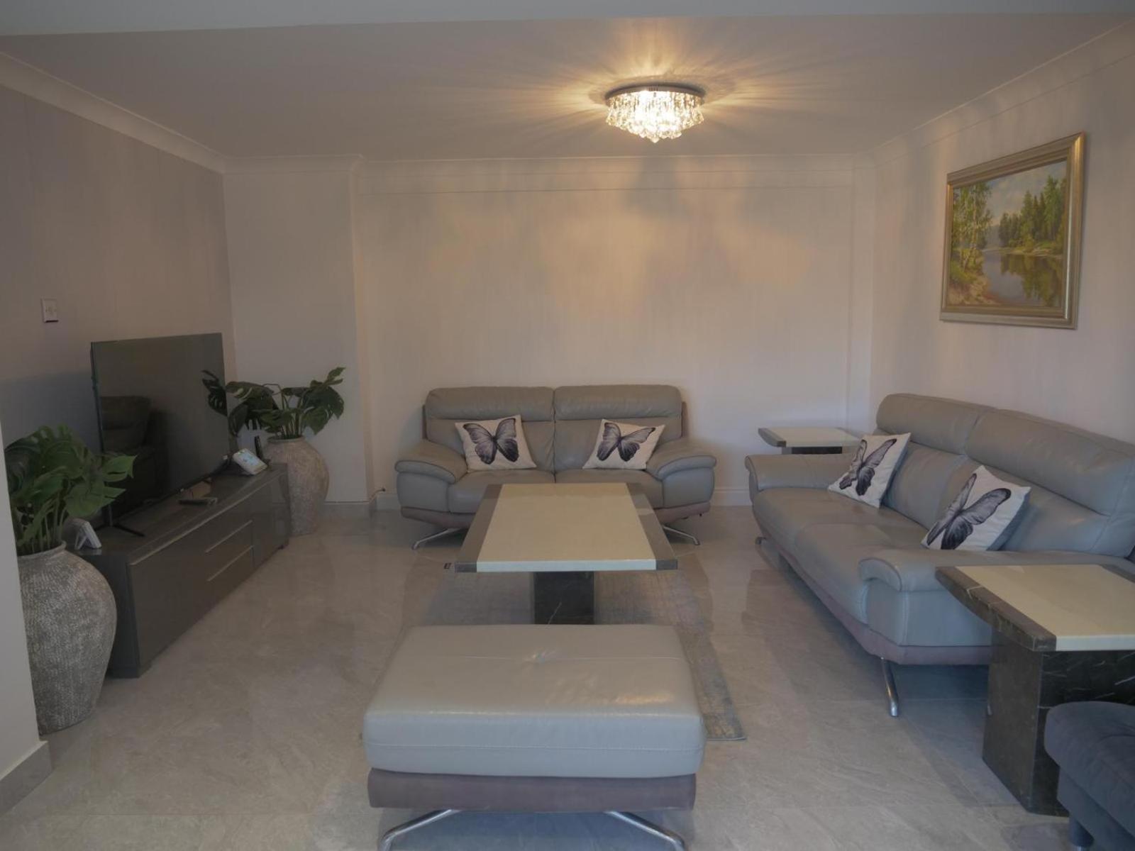 Apartment Modern House In Greater London
