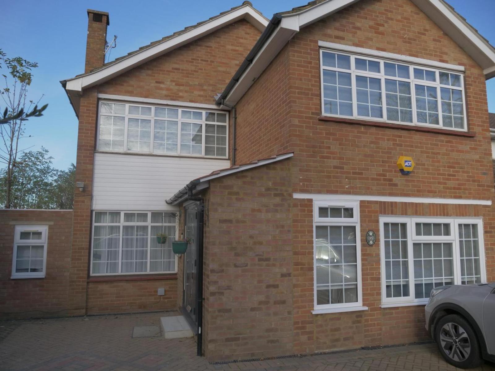 Apartment Modern House In Greater London *